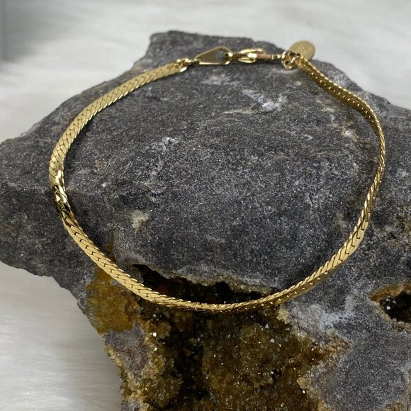 American Showcase Gold Tone Chain Bracelet 7" - Picture 4 of 4
